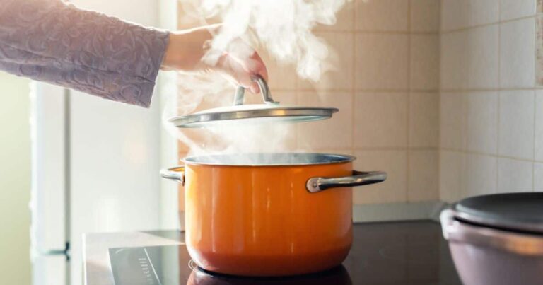 Can You Boil Water In A Dutch Oven